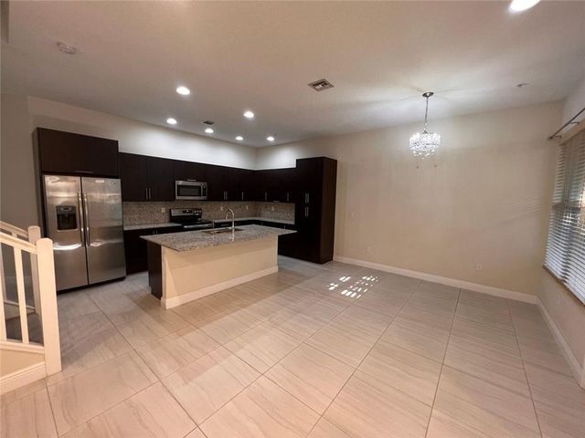 1746 NW 124th Way, Pembroke Pines, FL 33028
