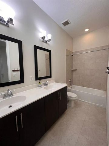 1746 NW 124th Way, Pembroke Pines, FL 33028