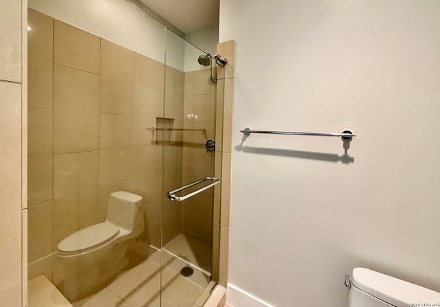 610 E Market St Unit 2812, San Antonio, TX 78205