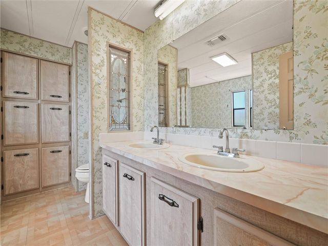 134 LAKE HAZEL DRIVE, Winter Haven, FL 33884