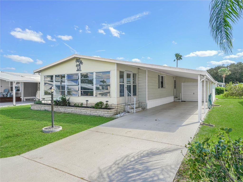 134 LAKE HAZEL DRIVE, Winter Haven, FL 33884