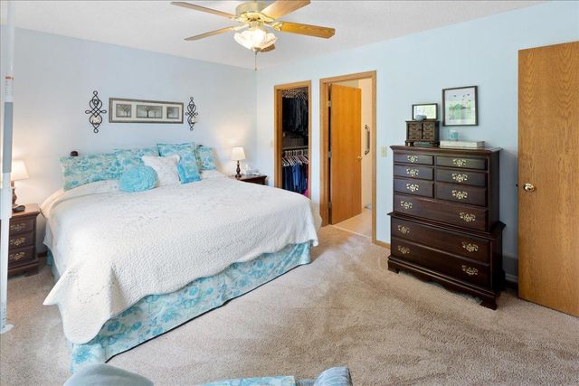 2084 Vierling Drive E, Shakopee, MN 55379