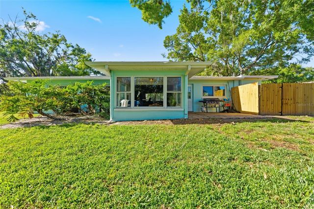 910 LINWOOD TERRACE, Lutz, FL 33549