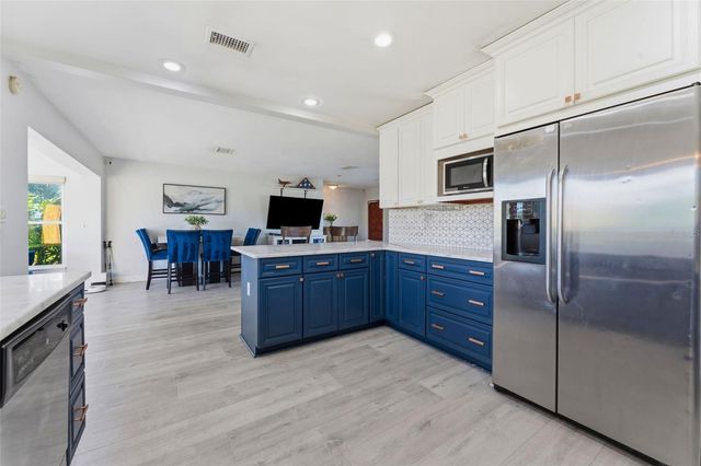 910 LINWOOD TERRACE, Lutz, FL 33549