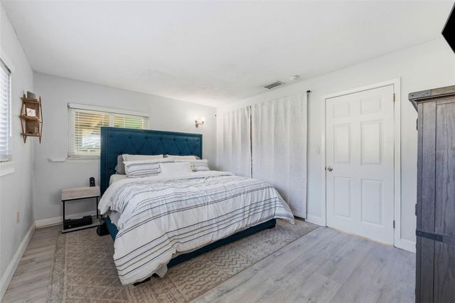 910 LINWOOD TERRACE, Lutz, FL 33549