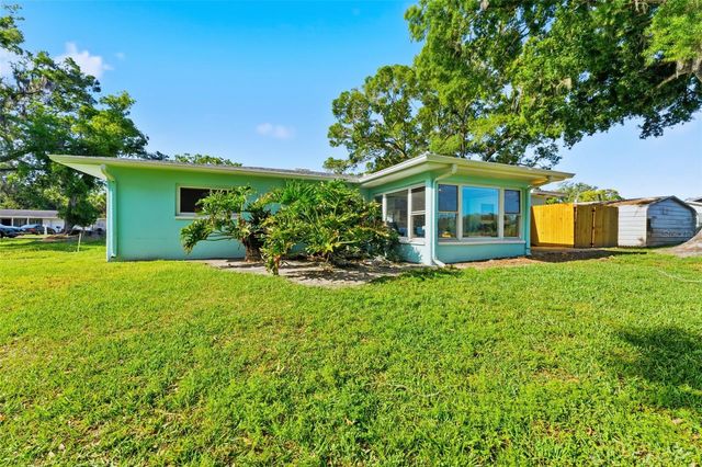 910 LINWOOD TERRACE, Lutz, FL 33549