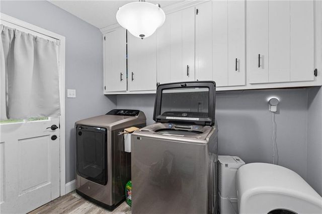 2270 Christopher Drive E, Mobile, AL 36609
