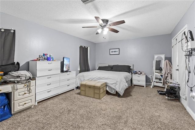 2270 Christopher Drive E, Mobile, AL 36609