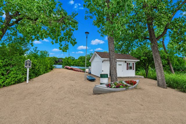 5803 Oakwood Drive 2D, Lisle, IL 60532