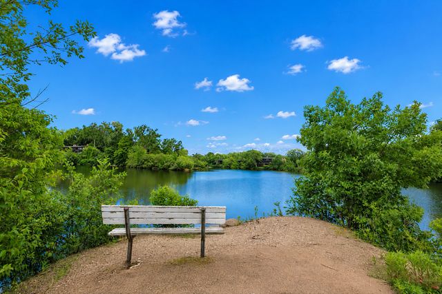 5803 Oakwood Drive 2D, Lisle, IL 60532