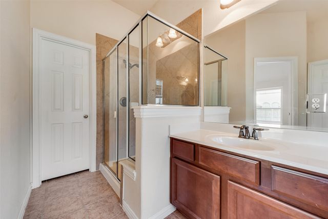 450 Bristol Street, Roanoke, TX 76262