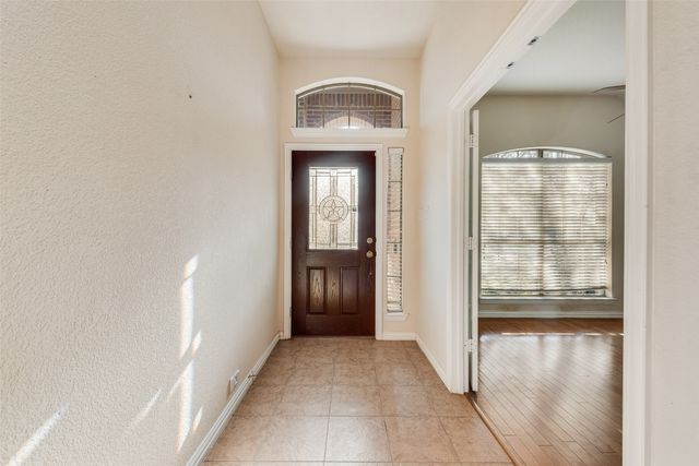 450 Bristol Street, Roanoke, TX 76262