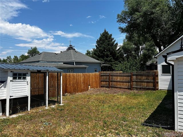 675 Knox Ct, Denver, CO 80204