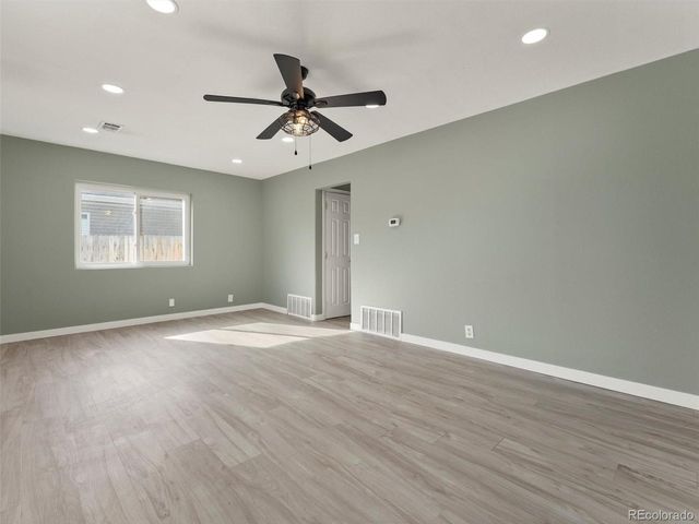675 Knox Ct, Denver, CO 80204