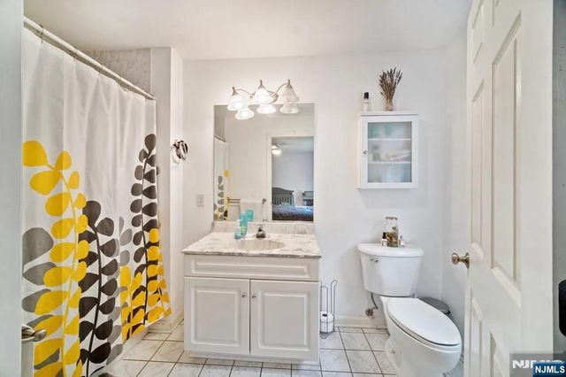 9 Legend Hills Drive, Edgewater, NJ 07020