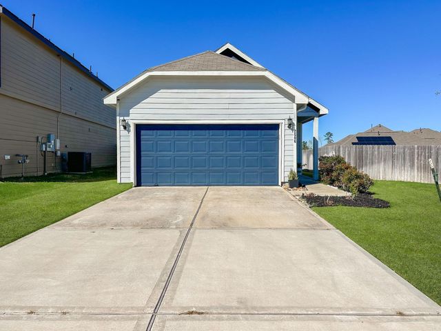 2506 Moapa Drive, Conroe, TX 77384