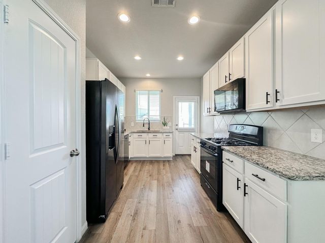 2506 Moapa Drive, Conroe, TX 77384