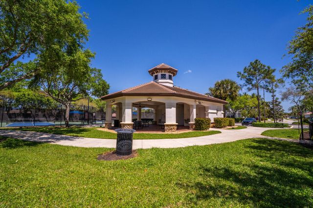 14831 SW 38th Street, Davie, FL 33331