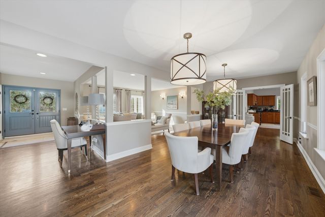 10050 W 127th Street, Palos Park, IL 60464