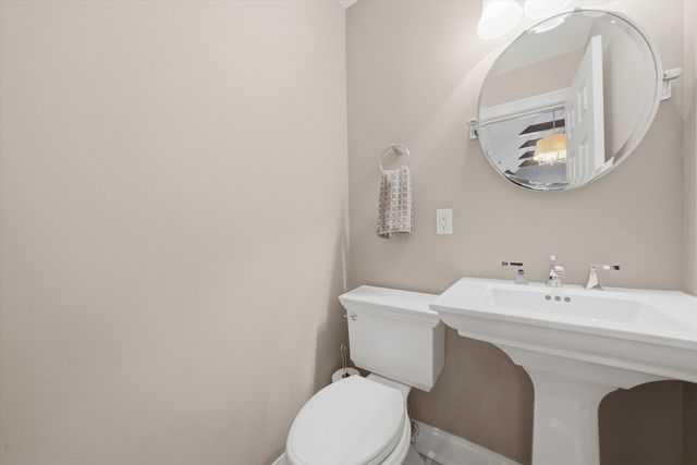 10050 W 127th Street, Palos Park, IL 60464