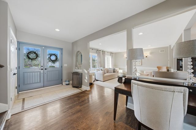 10050 W 127th Street, Palos Park, IL 60464