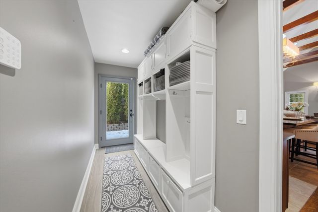 10050 W 127th Street, Palos Park, IL 60464