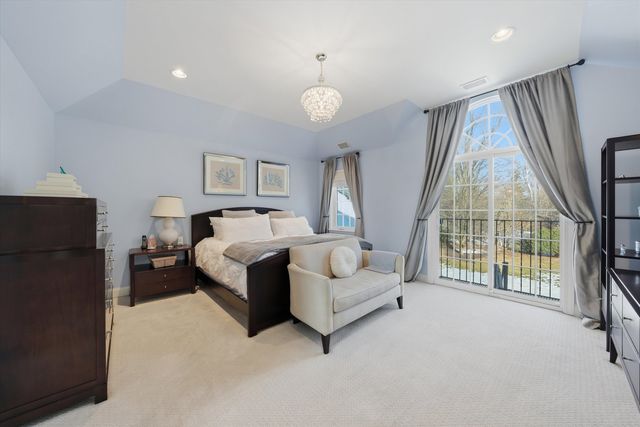 10050 W 127th Street, Palos Park, IL 60464