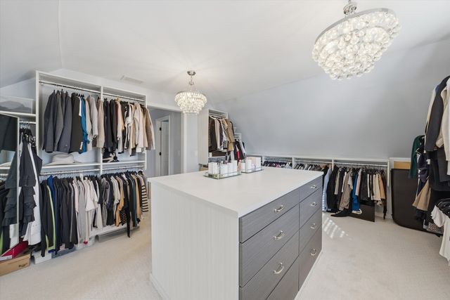 10050 W 127th Street, Palos Park, IL 60464