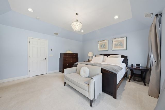 10050 W 127th Street, Palos Park, IL 60464