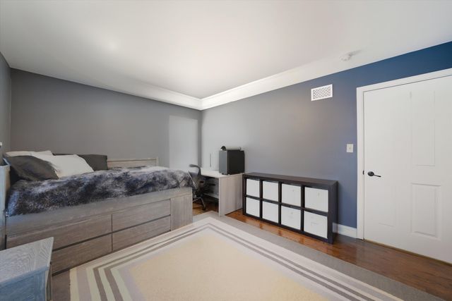 10050 W 127th Street, Palos Park, IL 60464