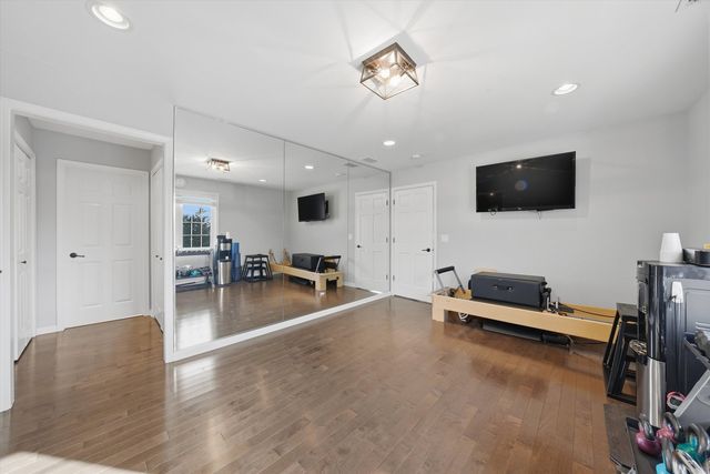 10050 W 127th Street, Palos Park, IL 60464