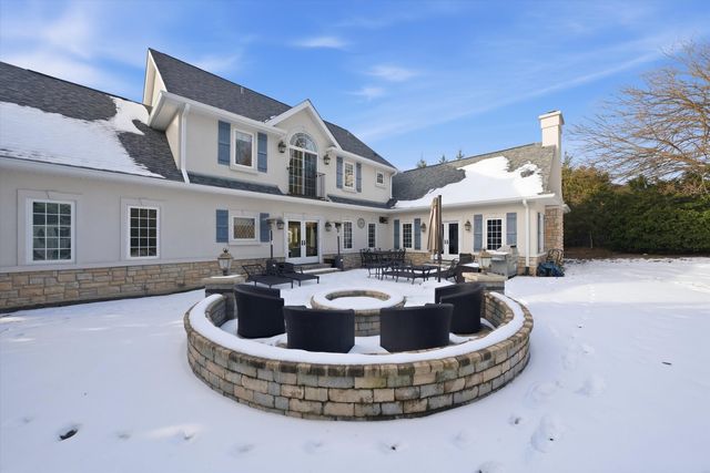 10050 W 127th Street, Palos Park, IL 60464