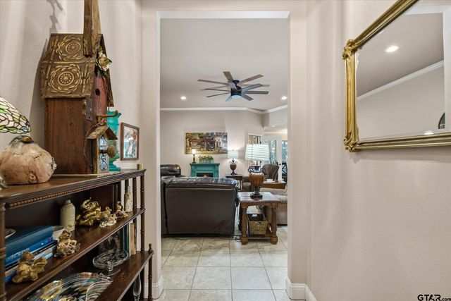 371 Meadow View Path, Holly Lake Ranch, TX 75765