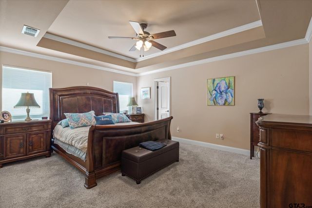 371 Meadow View Path, Holly Lake Ranch, TX 75765