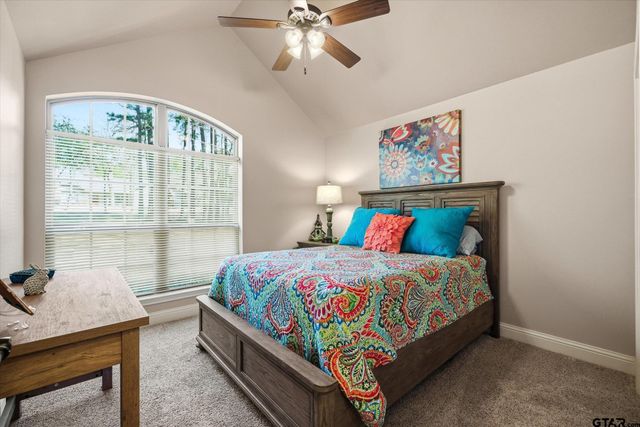 371 Meadow View Path, Holly Lake Ranch, TX 75765