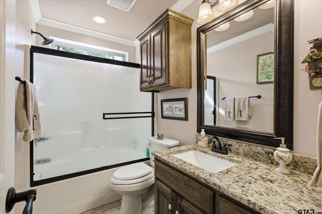 371 Meadow View Path, Holly Lake Ranch, TX 75765