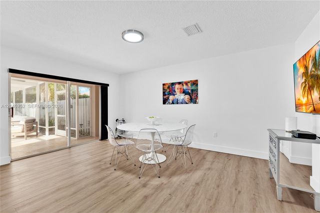 18910 NW 10th Terrace, Pembroke Pines, FL 33029