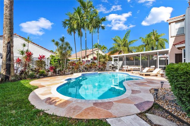 18910 NW 10th Terrace, Pembroke Pines, FL 33029