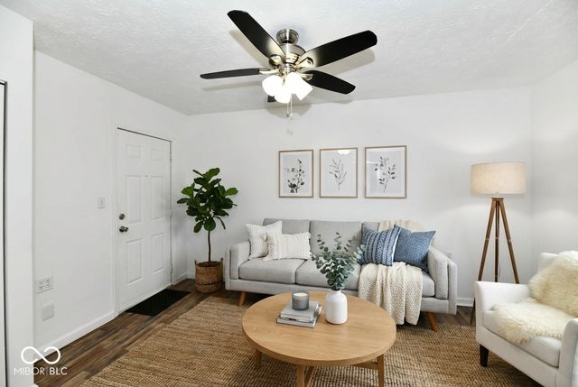 6012 Wixshire Drive, Indianapolis, IN 46254