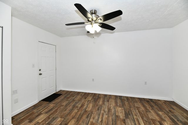 6012 Wixshire Drive, Indianapolis, IN 46254