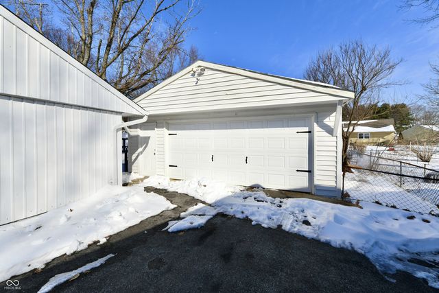 6012 Wixshire Drive, Indianapolis, IN 46254