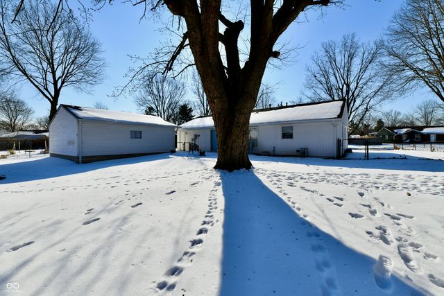 6012 Wixshire Drive, Indianapolis, IN 46254