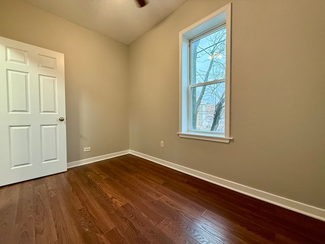 3402 S Lituanica Avenue 2R, Chicago, IL 60608