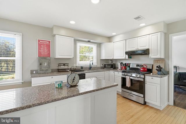 146 LOCUST STREET, Tuckerton, NJ 08087