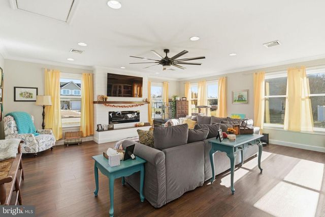 146 LOCUST STREET, Tuckerton, NJ 08087