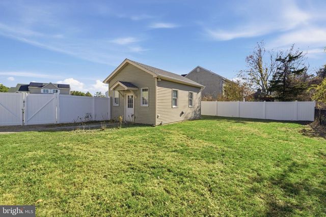 146 LOCUST STREET, Tuckerton, NJ 08087