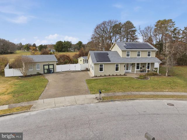 146 LOCUST STREET, Tuckerton, NJ 08087