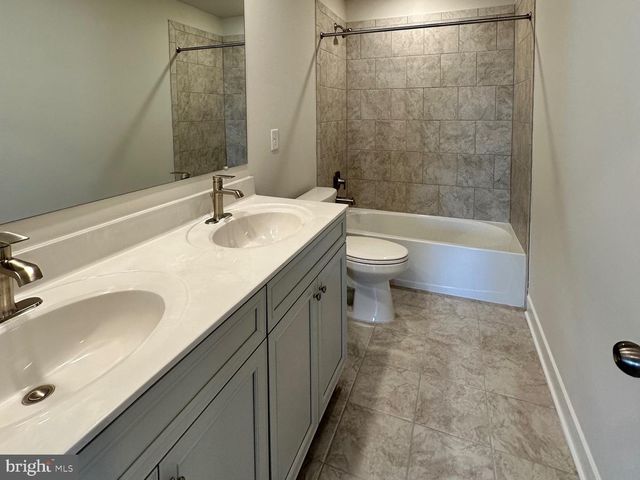 10529 COSMOS CT, La Plata, MD 20646