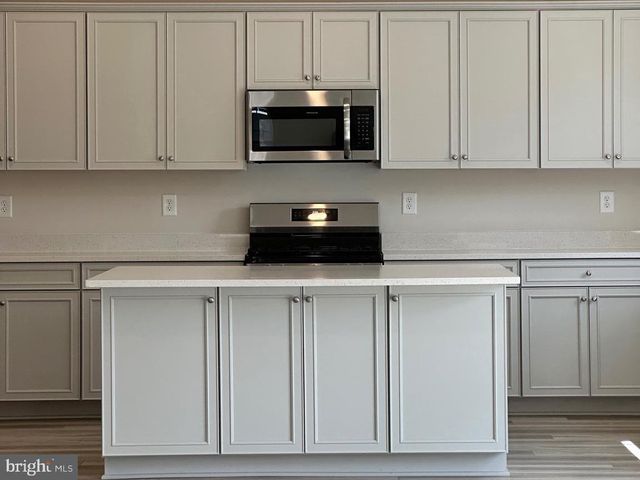 10529 COSMOS CT, La Plata, MD 20646