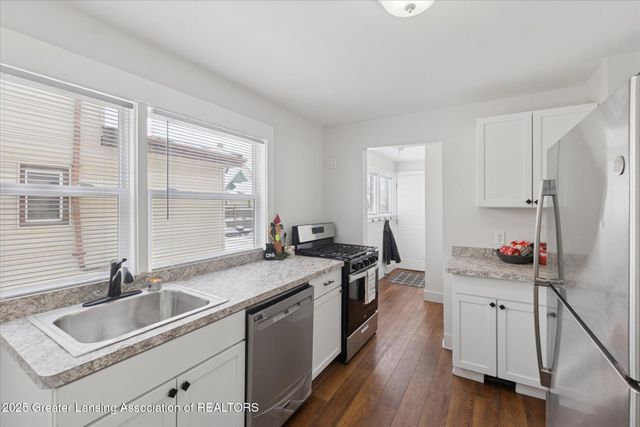 713 W Lapeer Street, Lansing, MI 48915